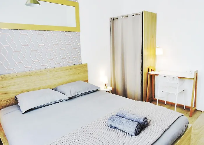 Appartement F2 Golden Lounge, Hyper Centre, Parking