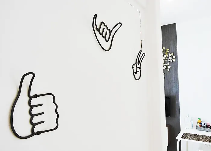 F2 Golden Lounge, Hyper Centre, Parking Appartement