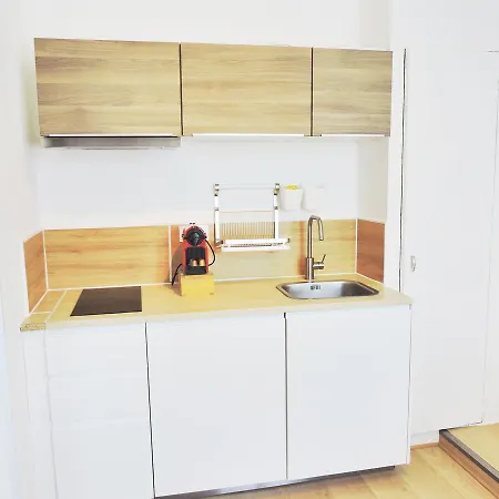 F2 Golden Lounge, Hyper Centre, Parking * Nantes