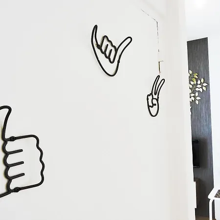 F2 Golden Lounge, Hyper Centre, Parking Appartement